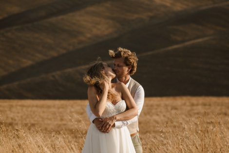 Wedding between San Galgano and Crete Senesi